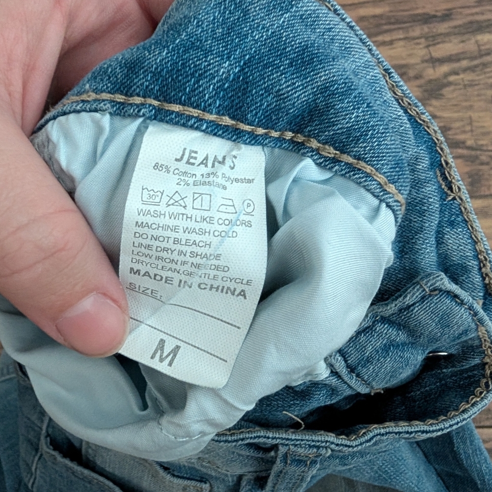 Distressed Skinny‎ Jeans - Picture 2 of 11